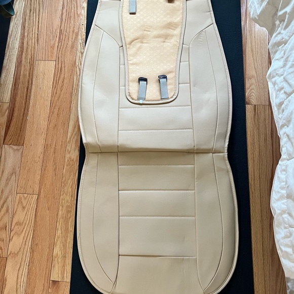 LEATHER CAR SEAT COVERS - Picture 5 of 8